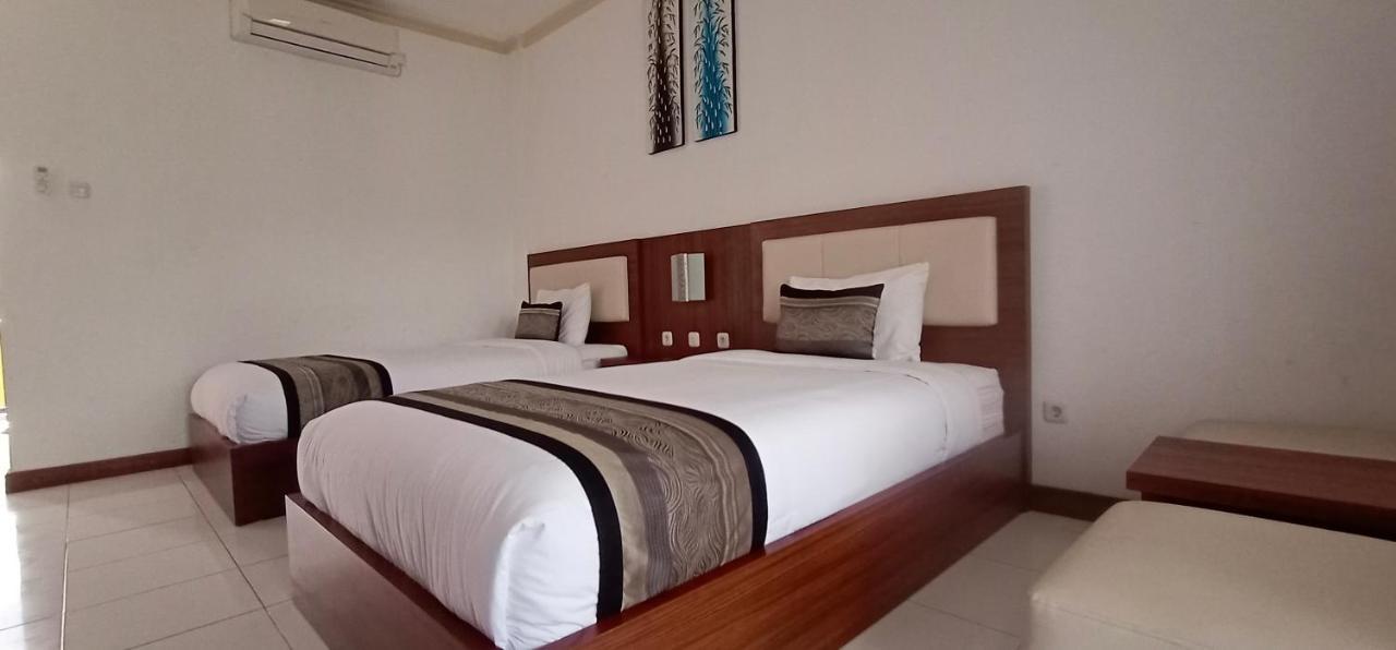 Friends Beach Hotel Kuta  Zewnętrze zdjęcie
