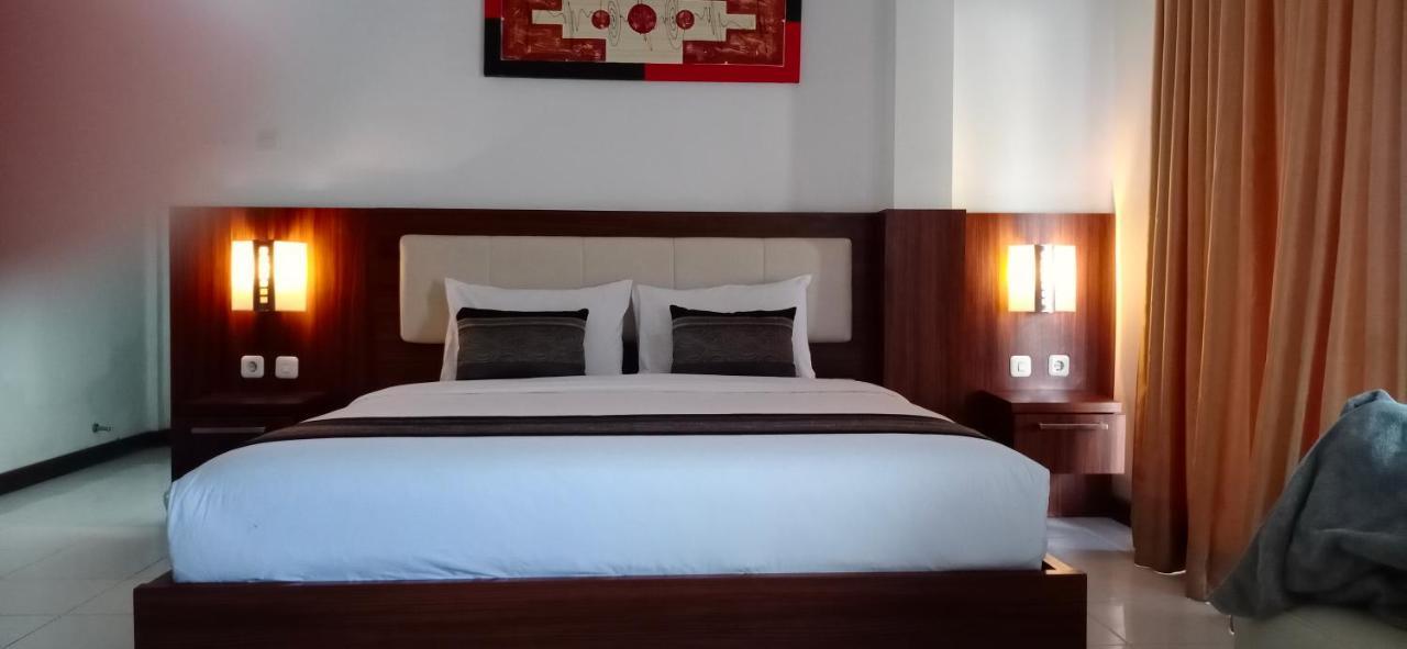 Friends Beach Hotel Kuta  Zewnętrze zdjęcie