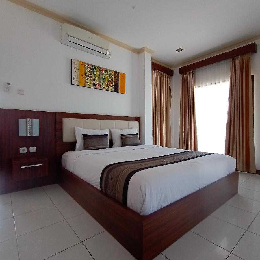 Friends Beach Hotel Kuta  Zewnętrze zdjęcie