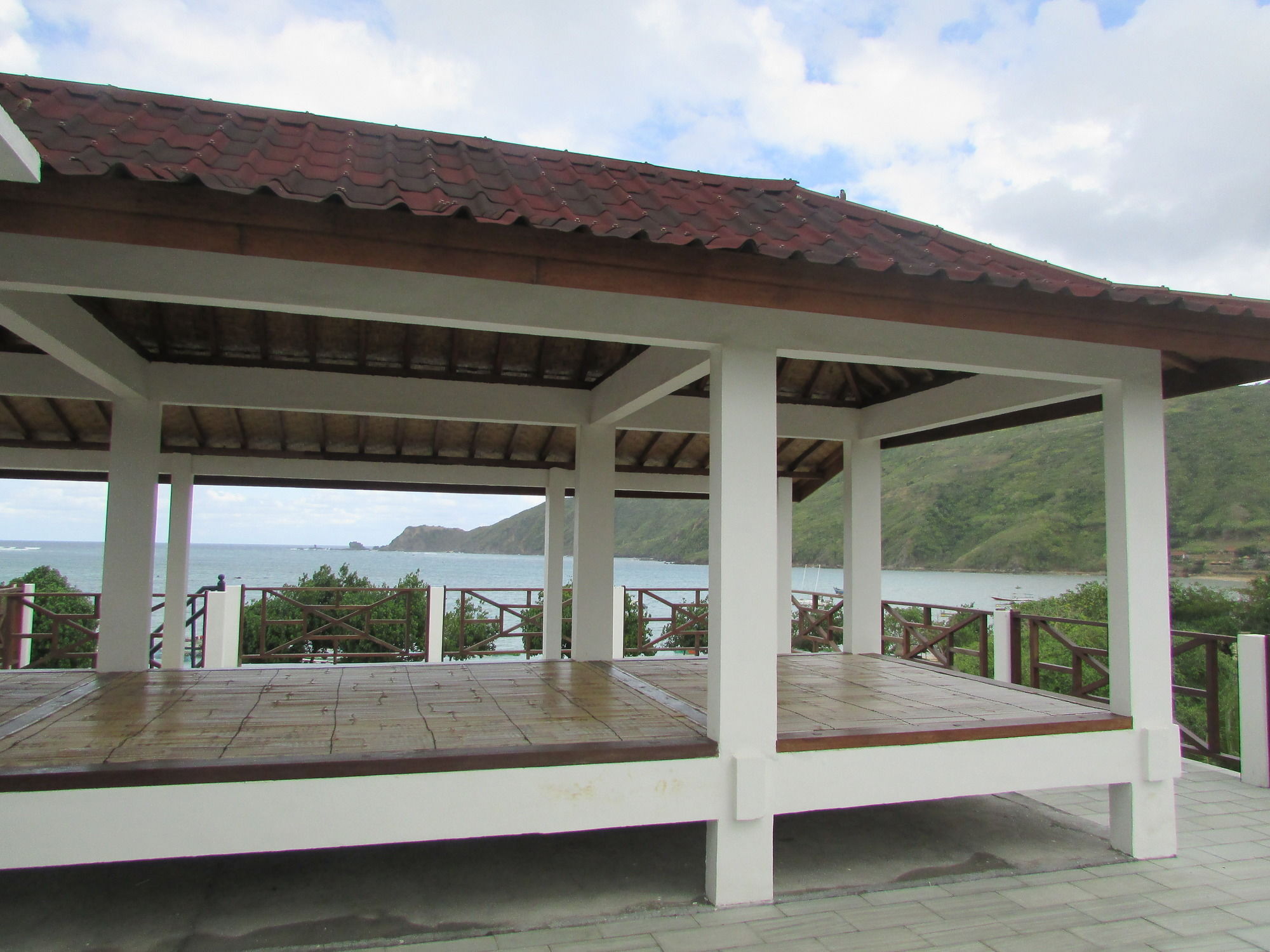 Friends Beach Hotel Kuta  Zewnętrze zdjęcie