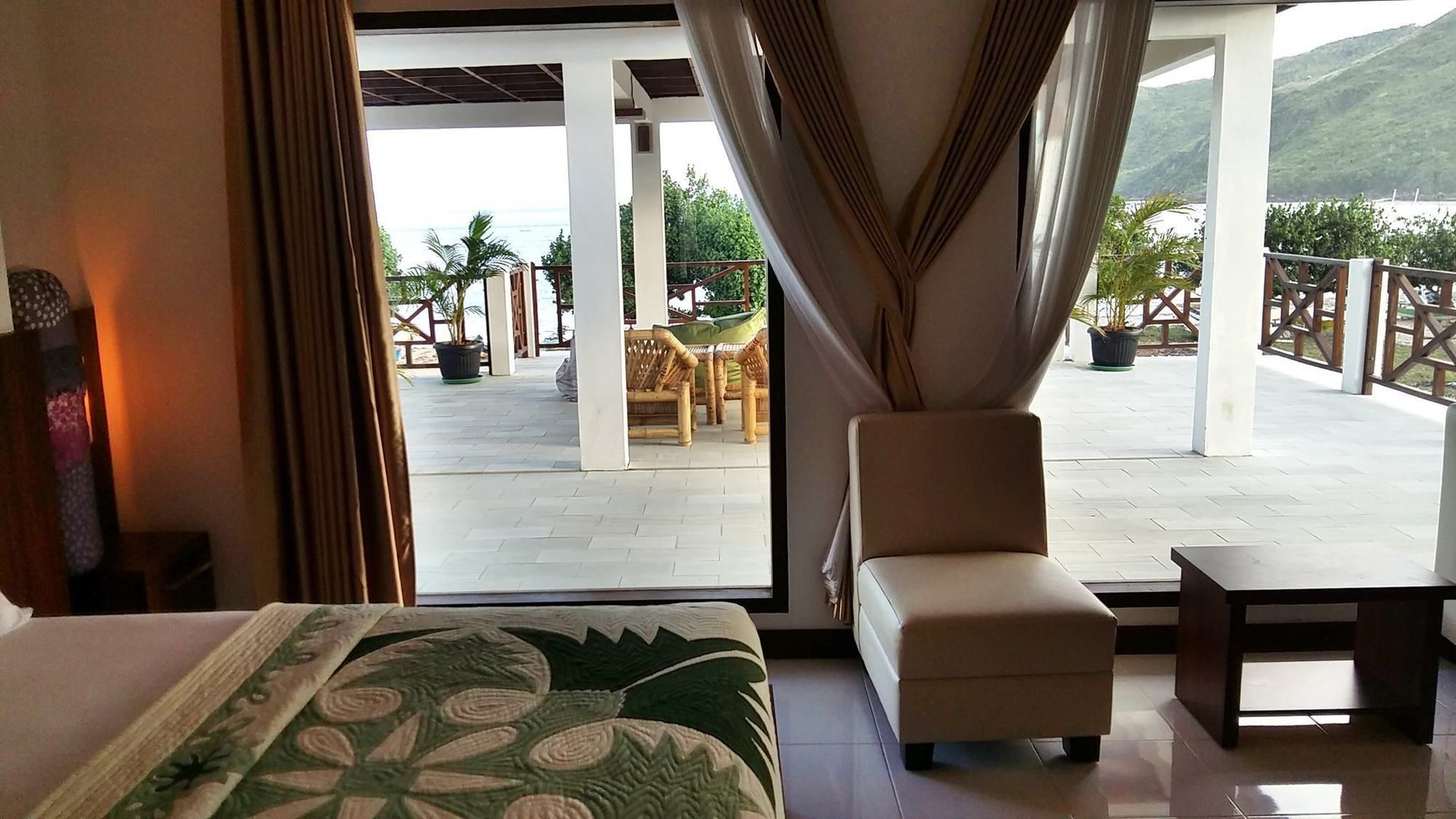 Friends Beach Hotel Kuta  Zewnętrze zdjęcie