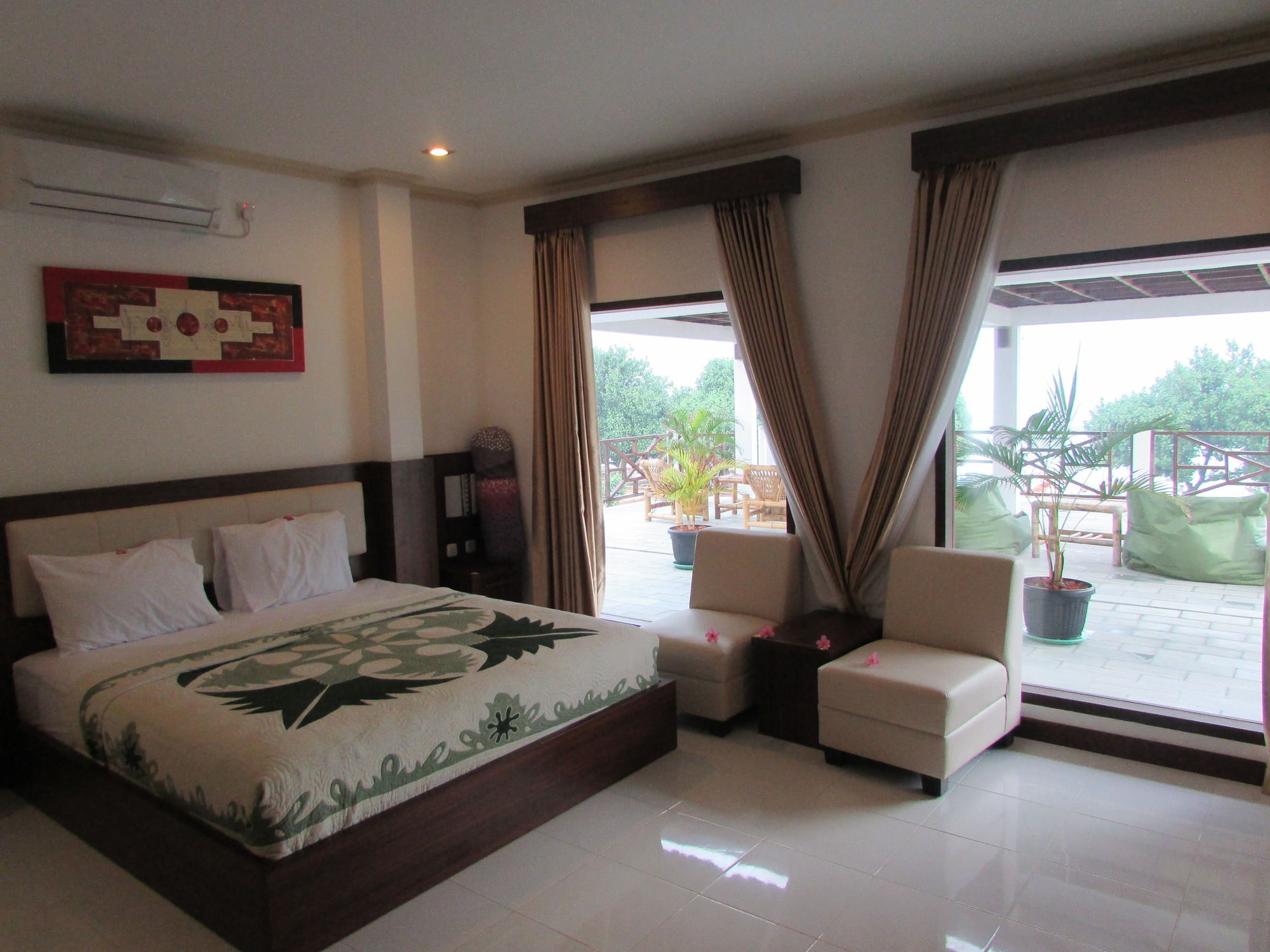 Friends Beach Hotel Kuta  Zewnętrze zdjęcie