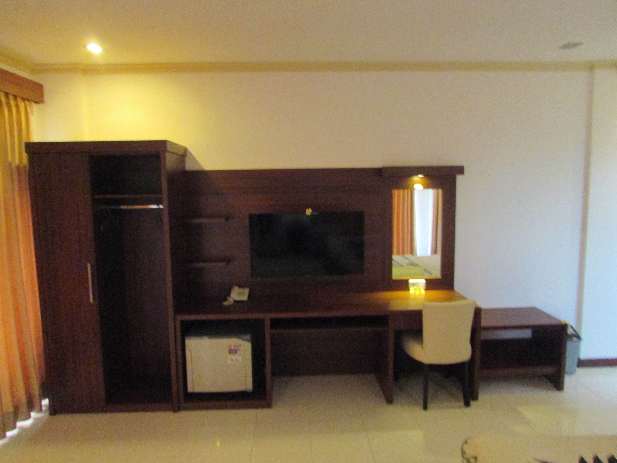 Friends Beach Hotel Kuta  Zewnętrze zdjęcie